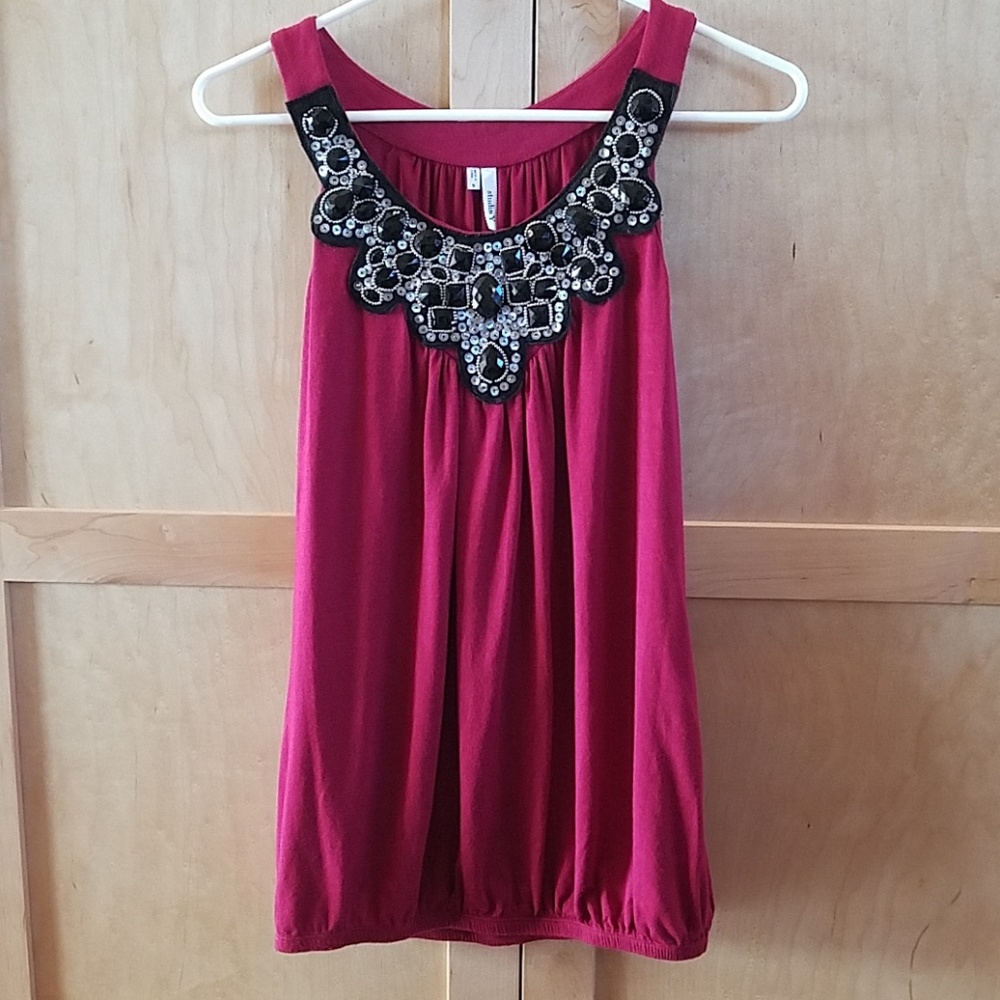 Flowy tank